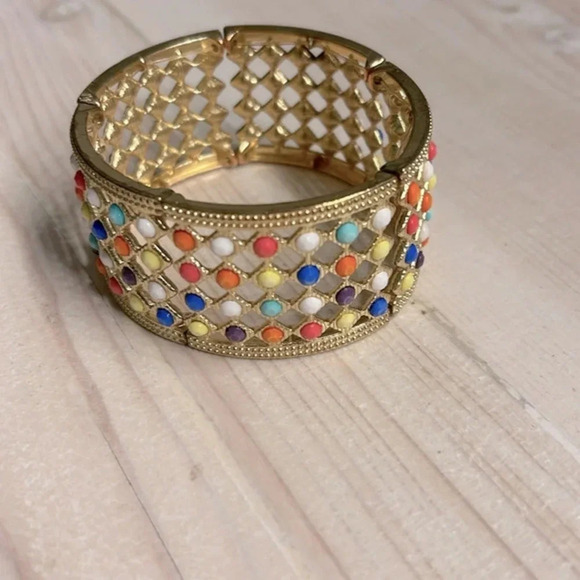Jewelry - Multi colored bracelet